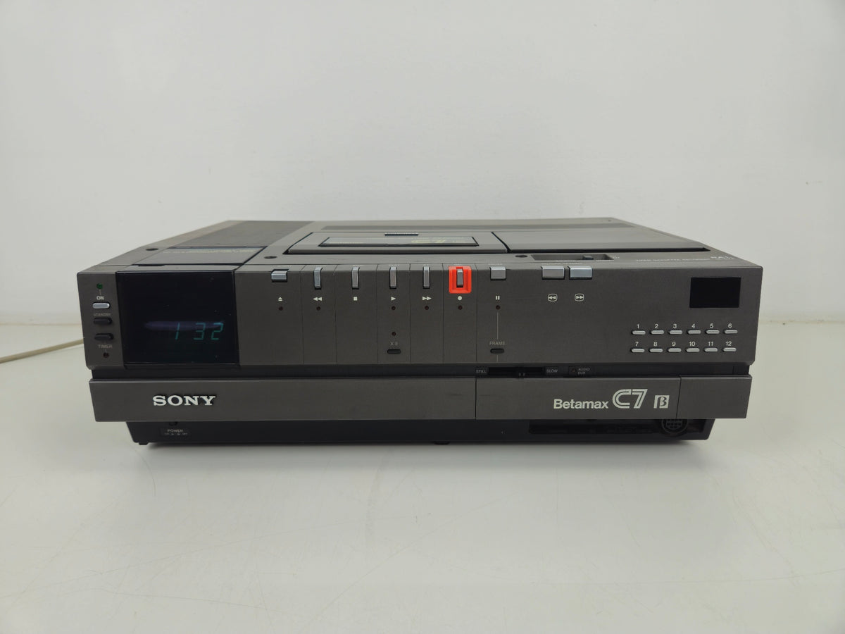 Sony - SL-C7E - Betamax - Video Cassette Recorder - Serviced