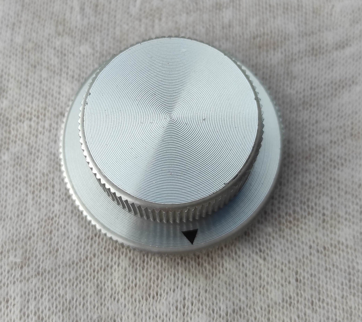 ReVox B750 VOLUME BASS TREBLE knob