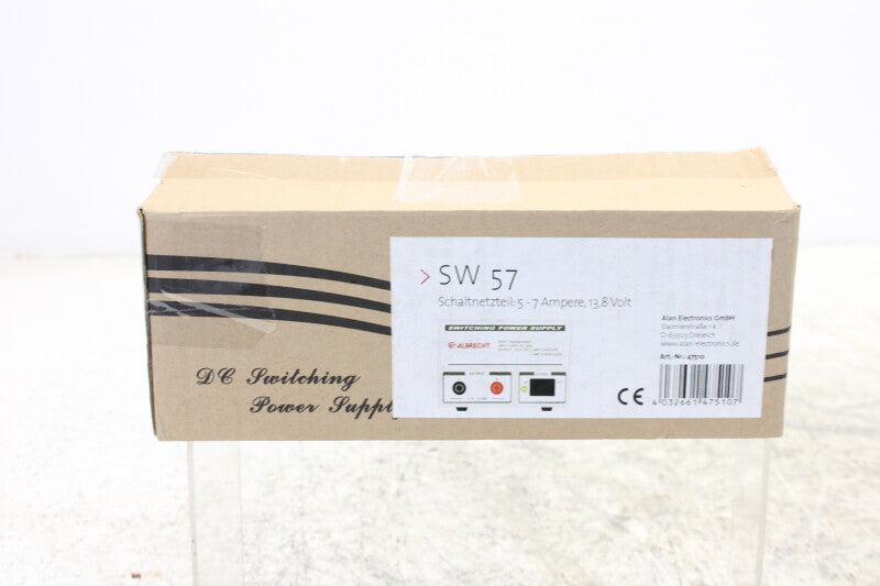Albrecht Schakelende voeding SW57 220v naar 13.8v in doos