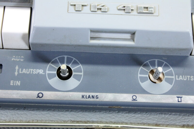Grundig TK40 buizenbandrecorder uit de jaren 60