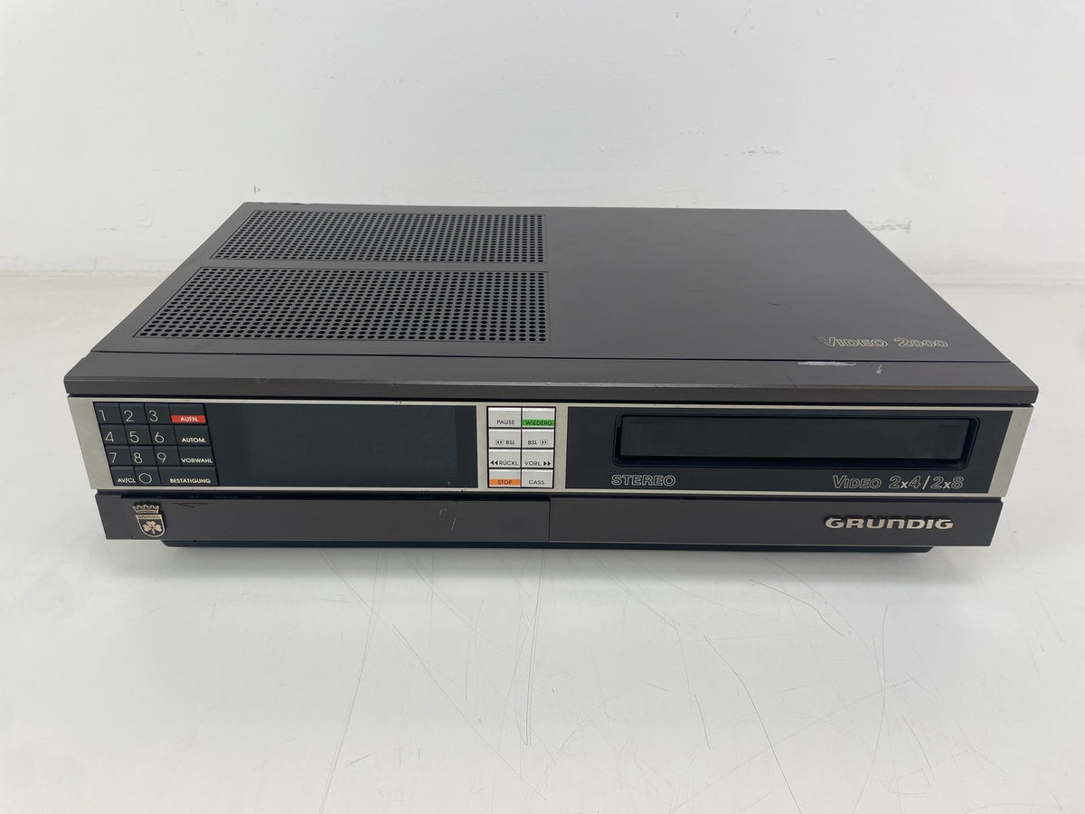 Grundig - Video 2x4/2x8 - 2280a - Video2000 - Video Cassette Recorder - Serviced (Recapped/Repaired)