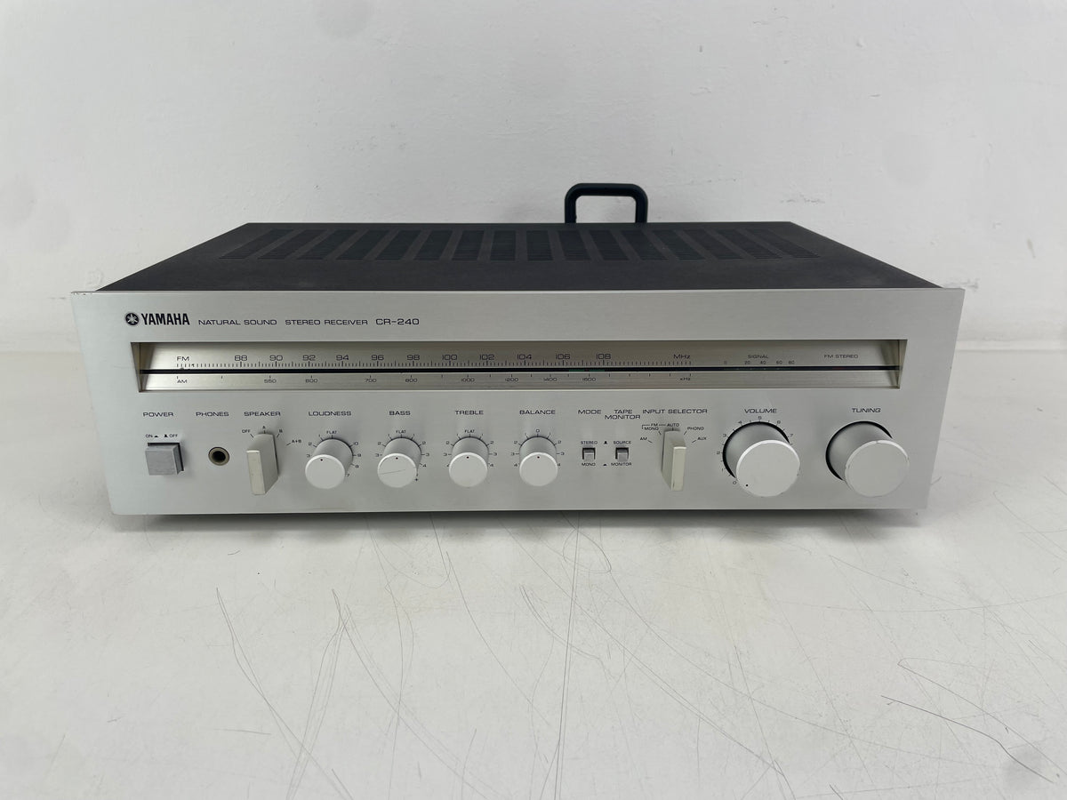 Yamaha – CR-240 – Natural Sound Stereo Receiver