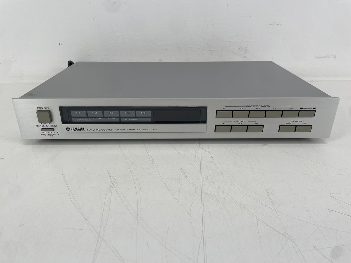 Yamaha – T-15 – AM/FM Stereo Tuner – Digital Display