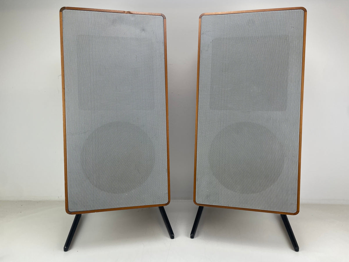 Braun - LV1020 - Active Studio Monitors - Inc. Powercables