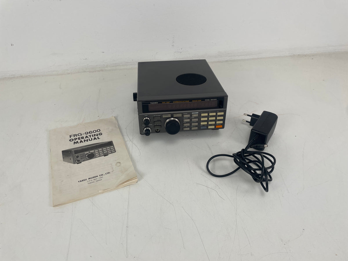 Yaesu - FRG-9600 - VHF/UHF Communications Receiver - Inc. Manual/Adapter