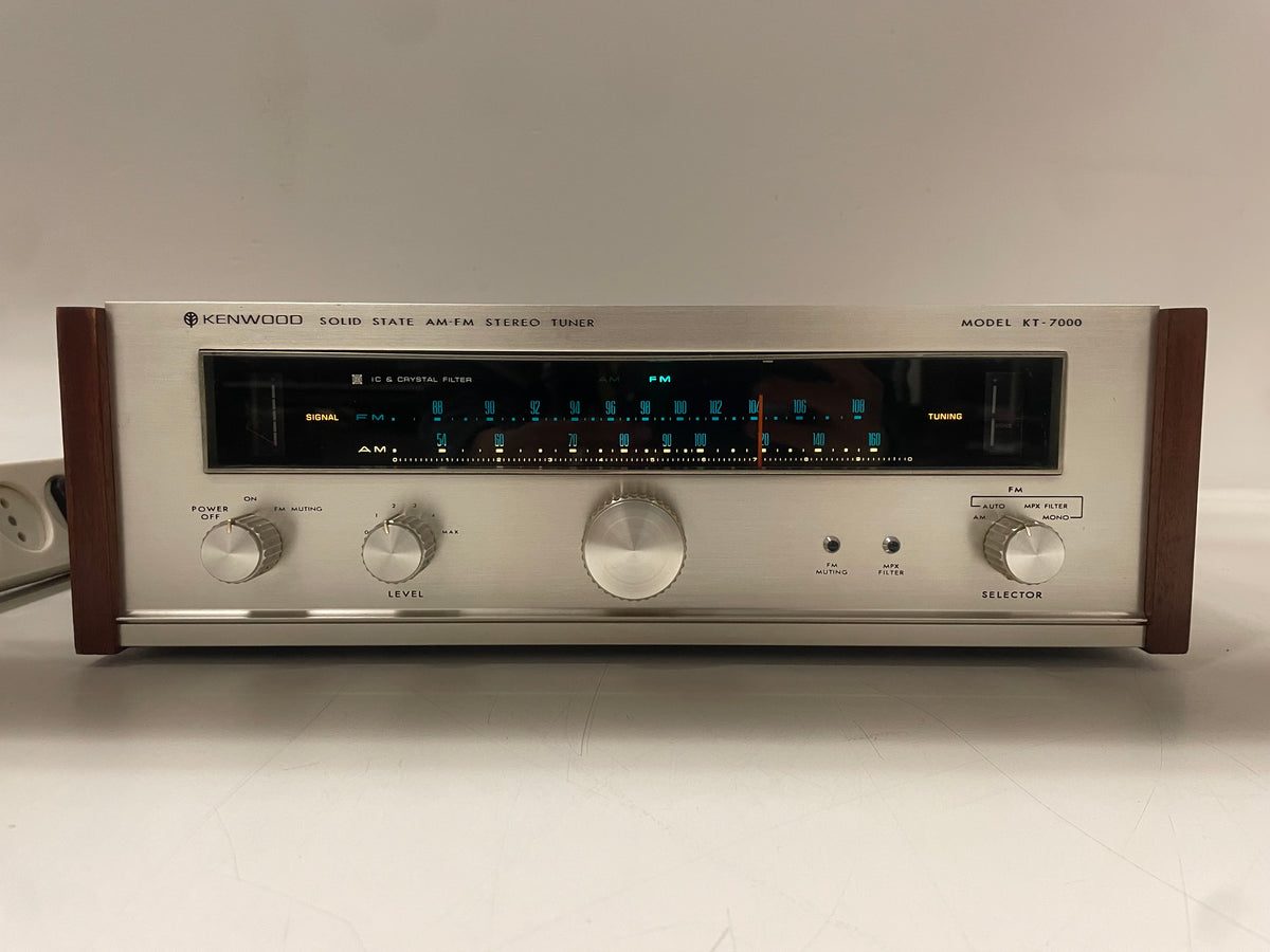 Kenwood – KT-7000 – Solid State AM/FM Stereo Tuner – Serviced (Wood Restained)