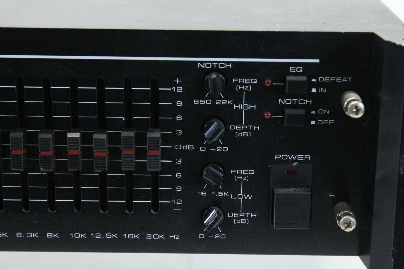 EQ-825 - 31-bands grafische equalizer