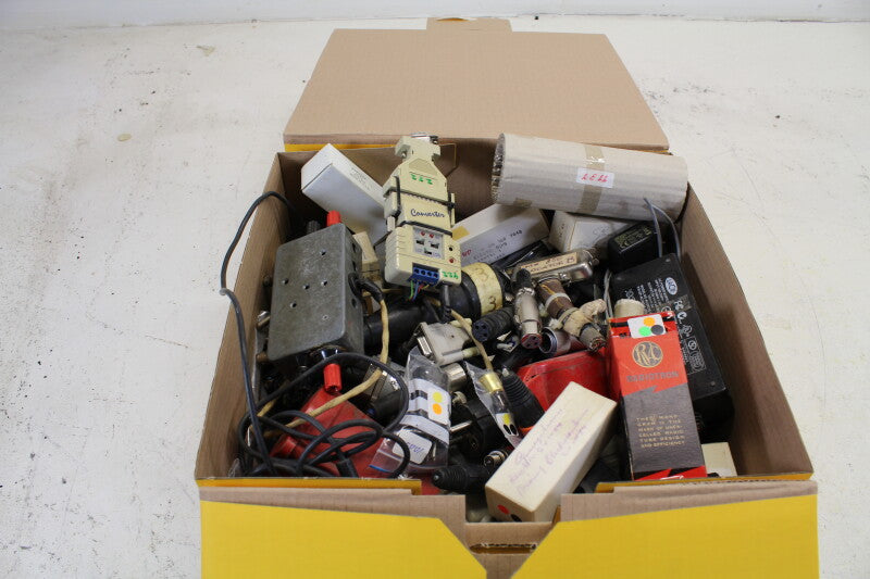 Diverse Mysterieuze diverse elektronica doos Groot (Nr. 4)