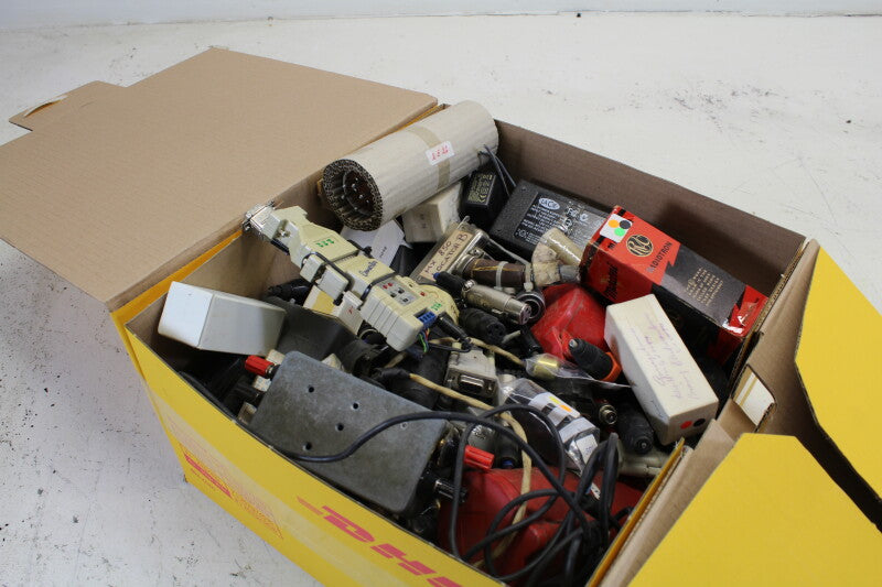 Diverse Mysterieuze diverse elektronica doos Groot (Nr. 4)