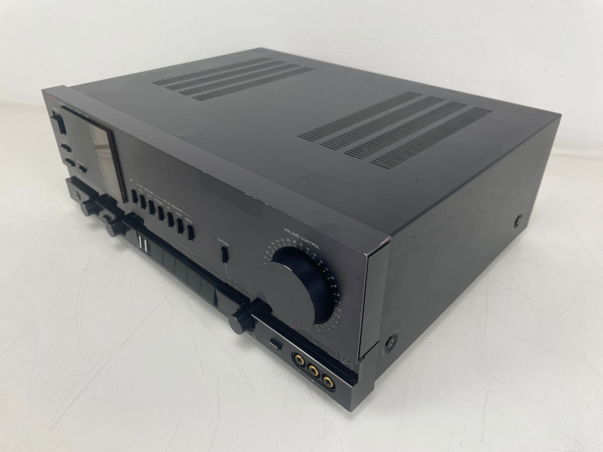 Luxman - LV-105 - Stereo Hybrid Tube - Integrated Amplifier