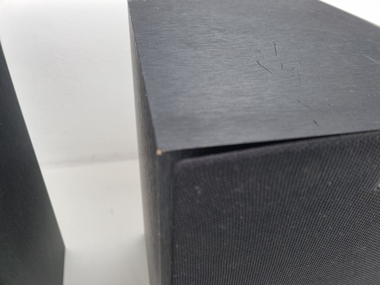 Klipsch R-15M Bookshelf speakers
