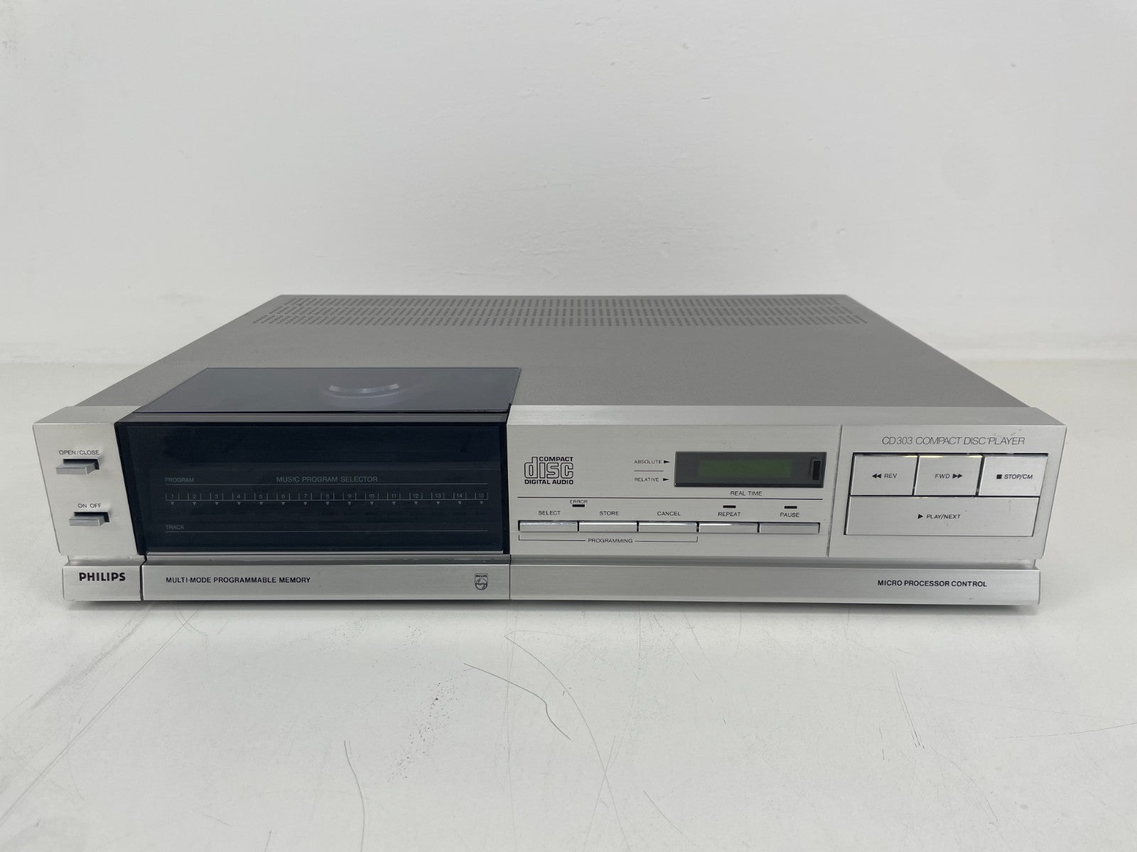 Philips CD303 CD-speler – Als nieuw – Originele doos & handleiding – Onderhouden