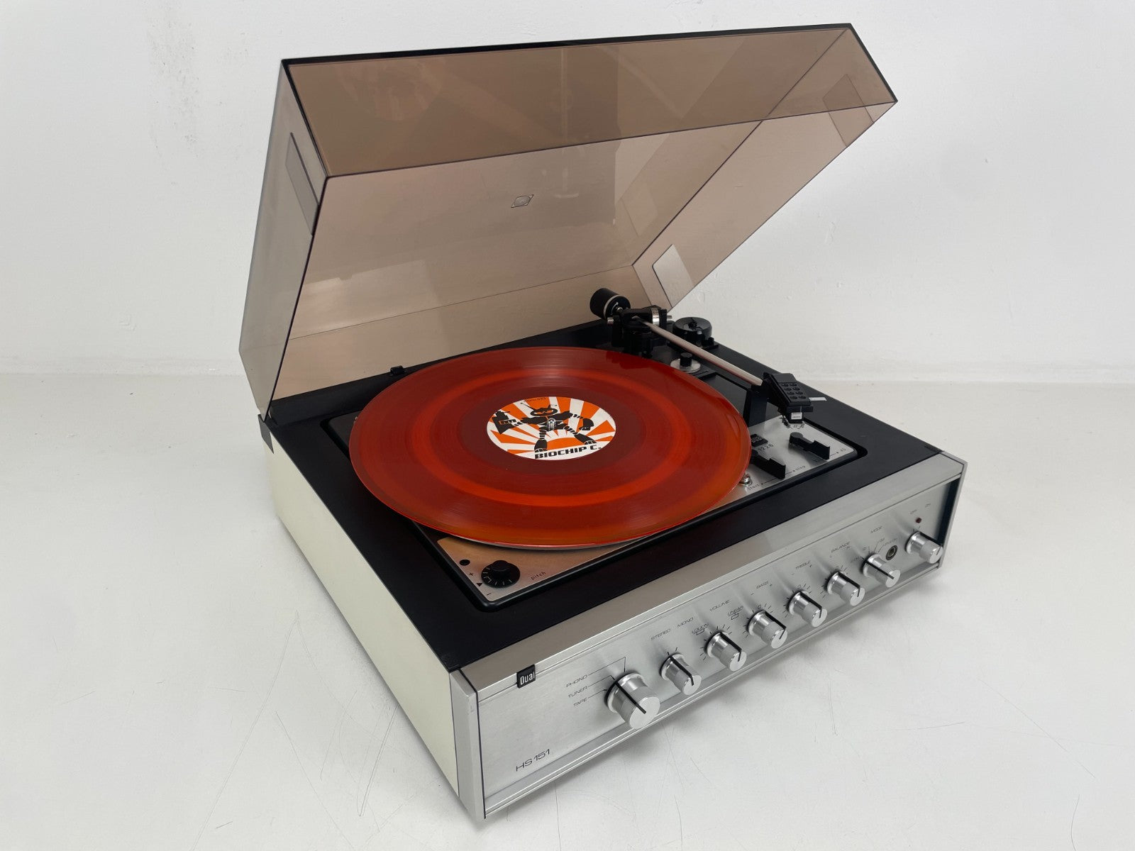 Dual HS151 Turntable/Receiver Combo with Philips Cartridge