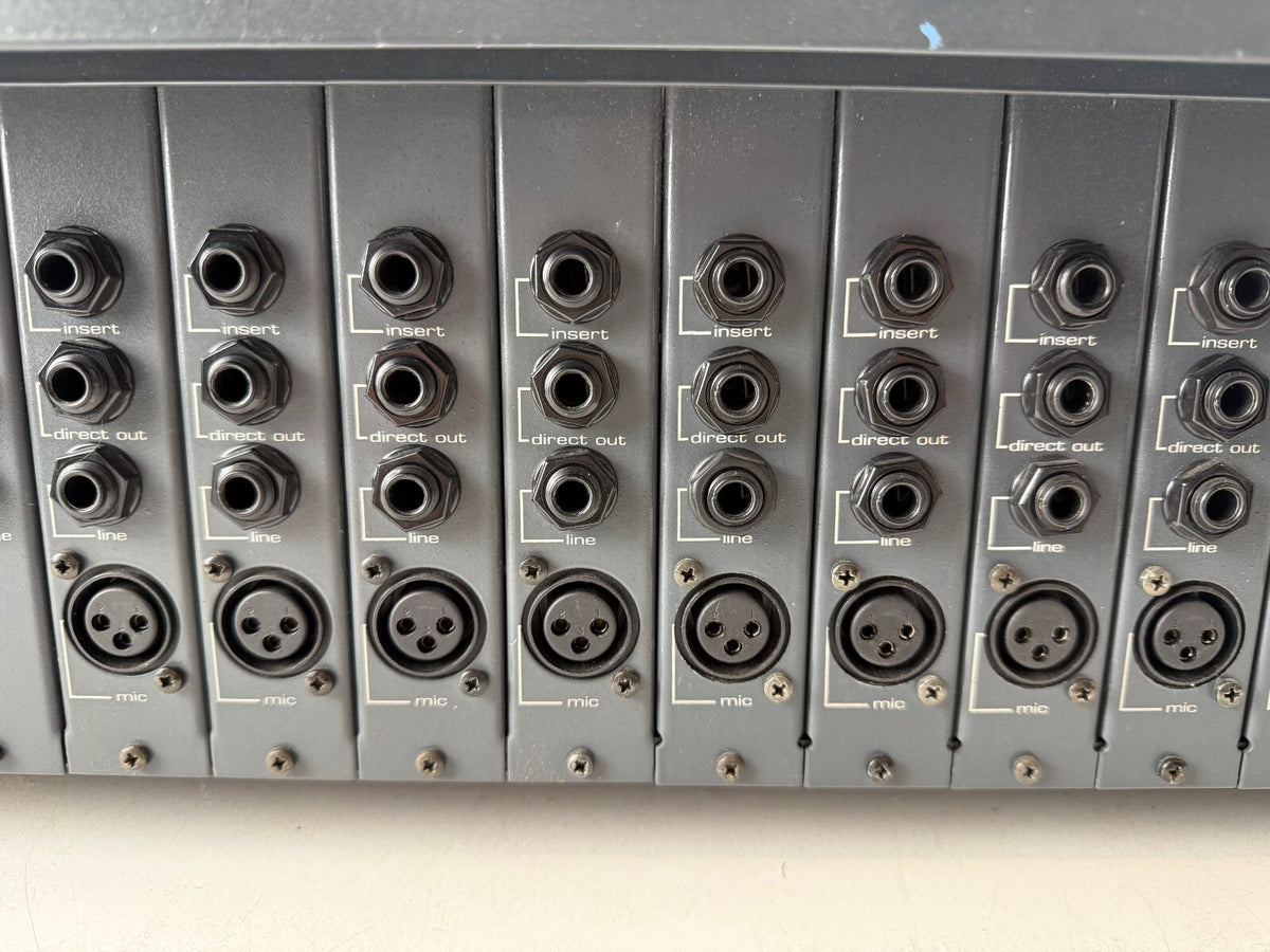 D&R Stylyx Modulaire Analoge Mixer 16-4-2 - Incl. Voeding
