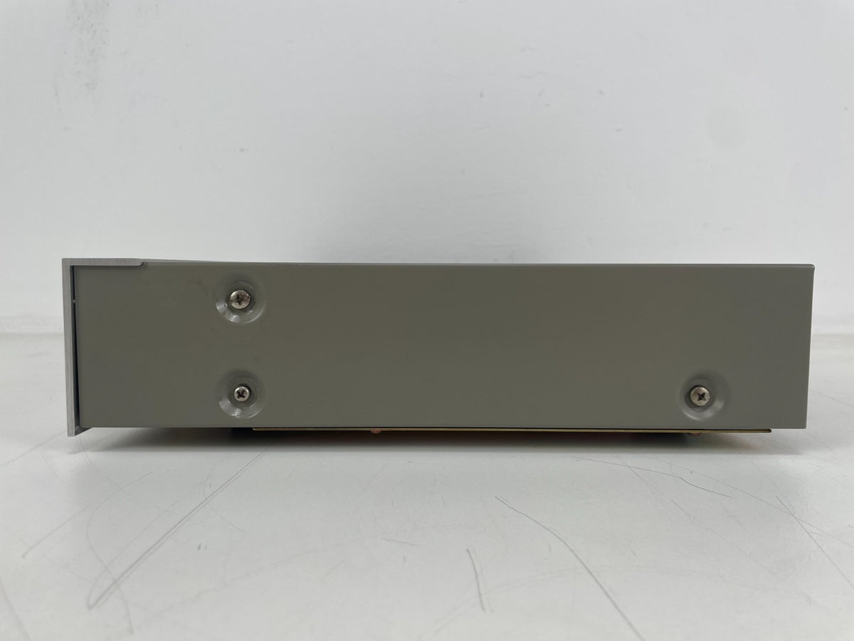Akai AT-V04 Stereo AM/FM Tuner