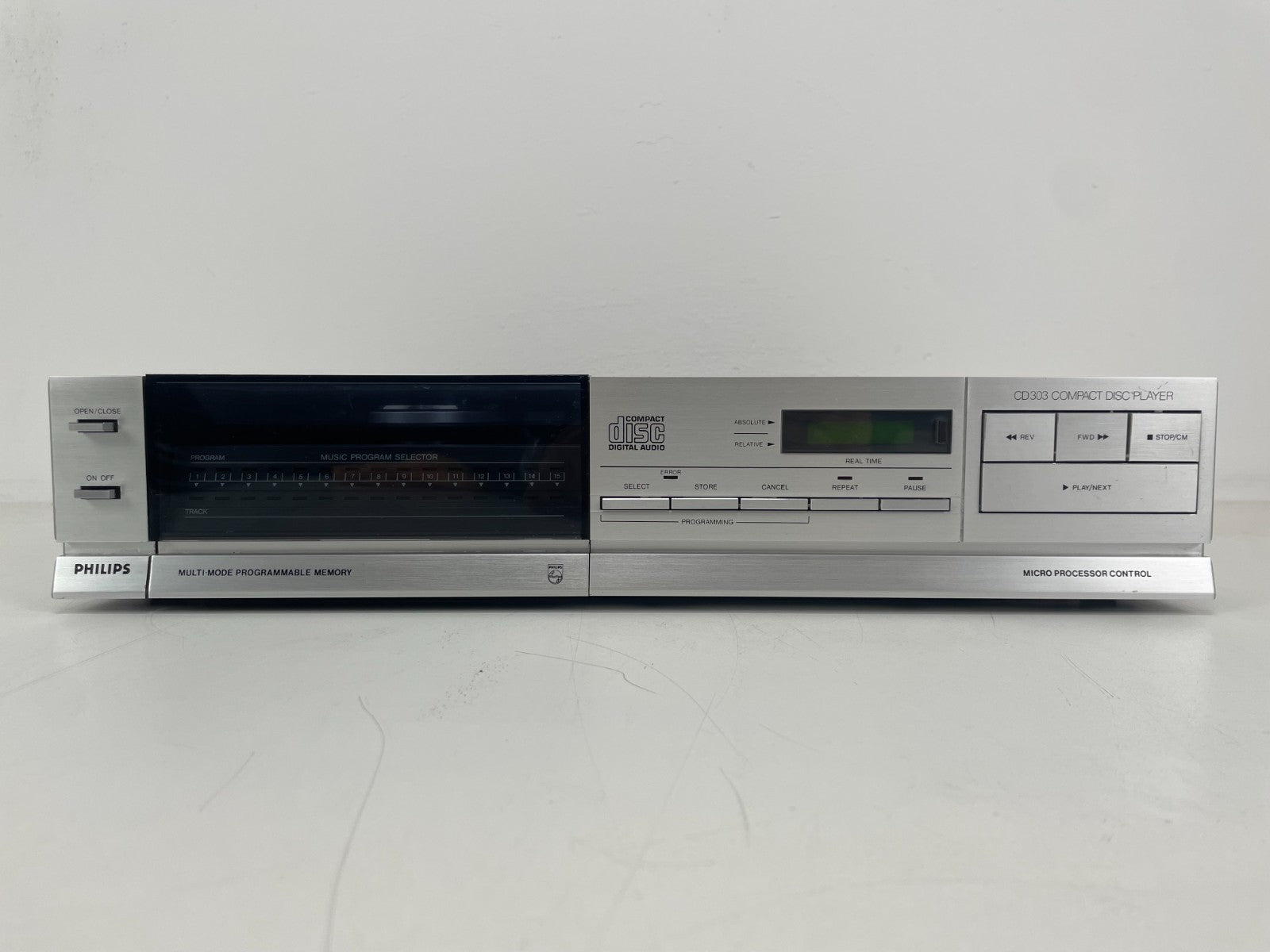 Philips CD303 CD-speler – Als nieuw – Originele doos & handleiding – Onderhouden