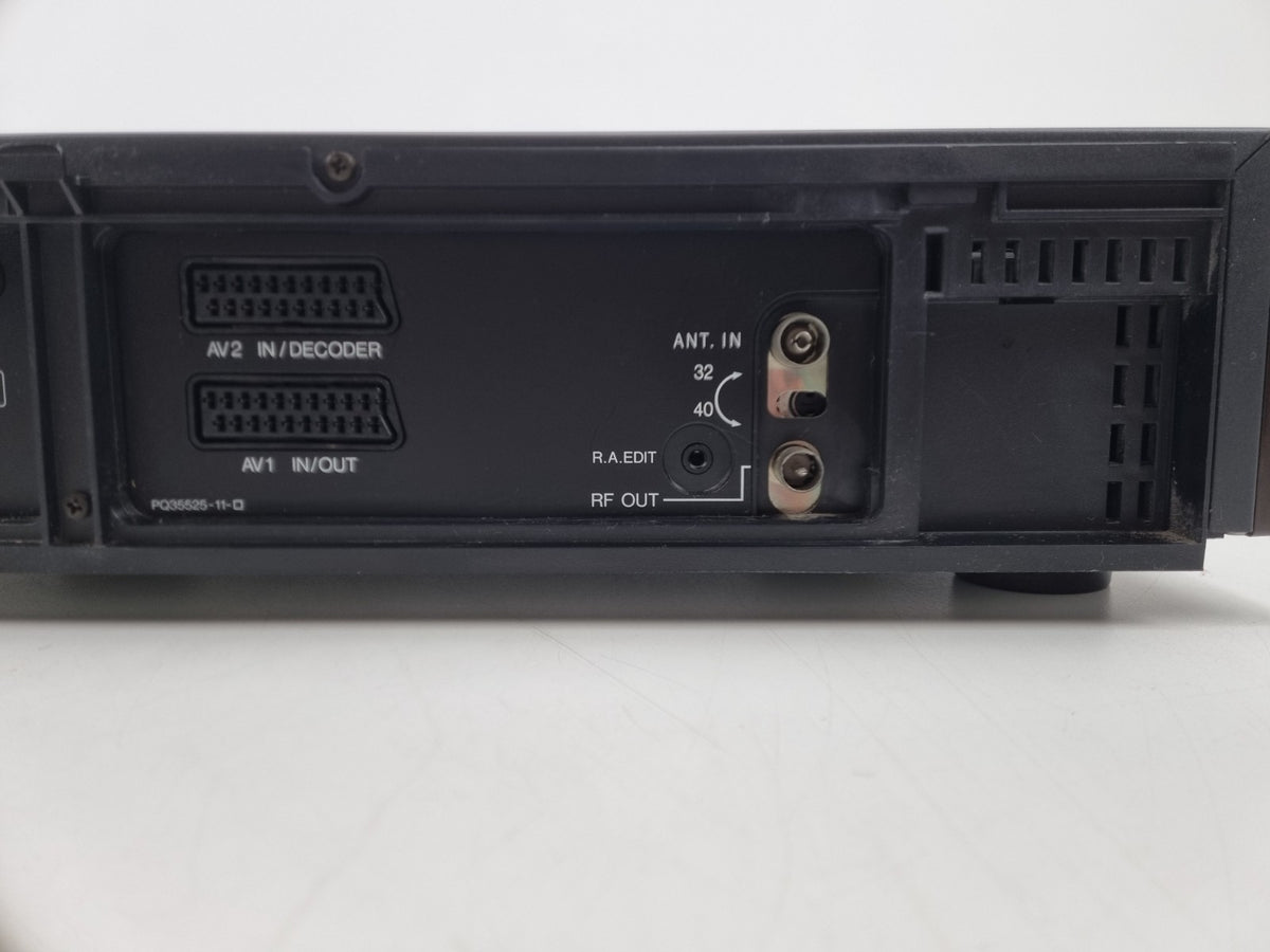 JVC HR-E939EG - Video Cassette Recorder - with  instruction manual - Remote