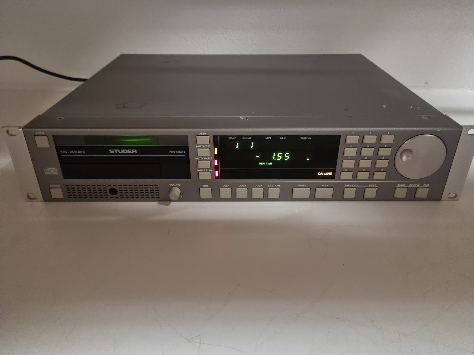 Studer D731 CD Player -  CDS Series - TDA1541A-S1 DAC-  Professional