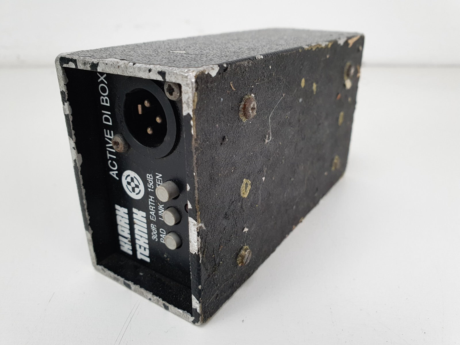 Klark Teknik LBB100 Actieve DI-box