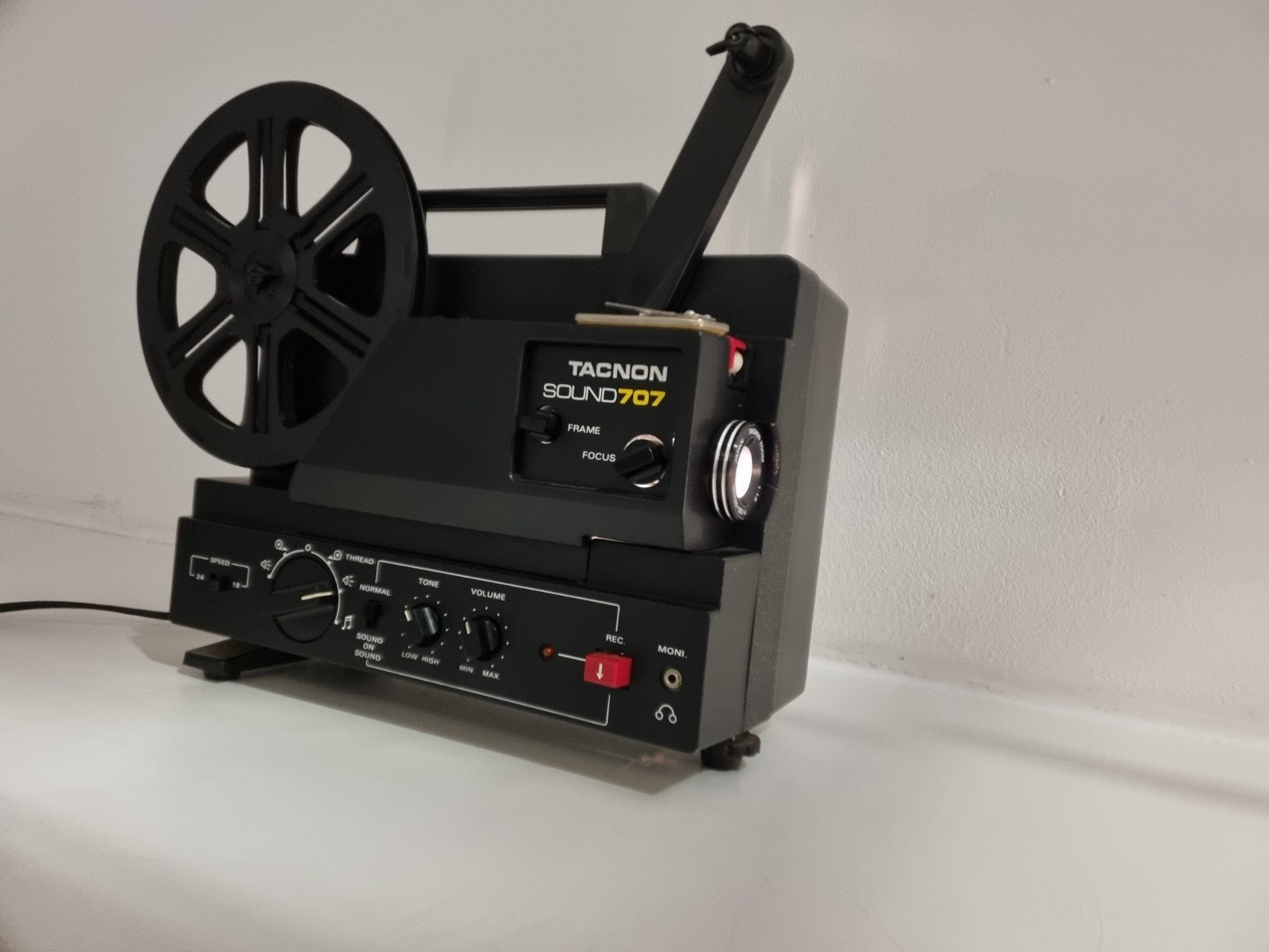 Tacnon 707 SOUND Projector - Met tas en rail