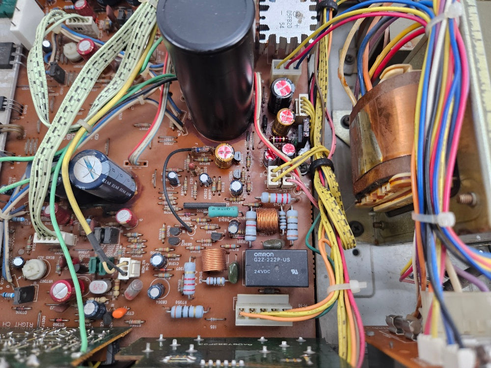 Luxman - LV-105 - Stereo Geïntegreerde (buizen) Versterker - Nagekeken
