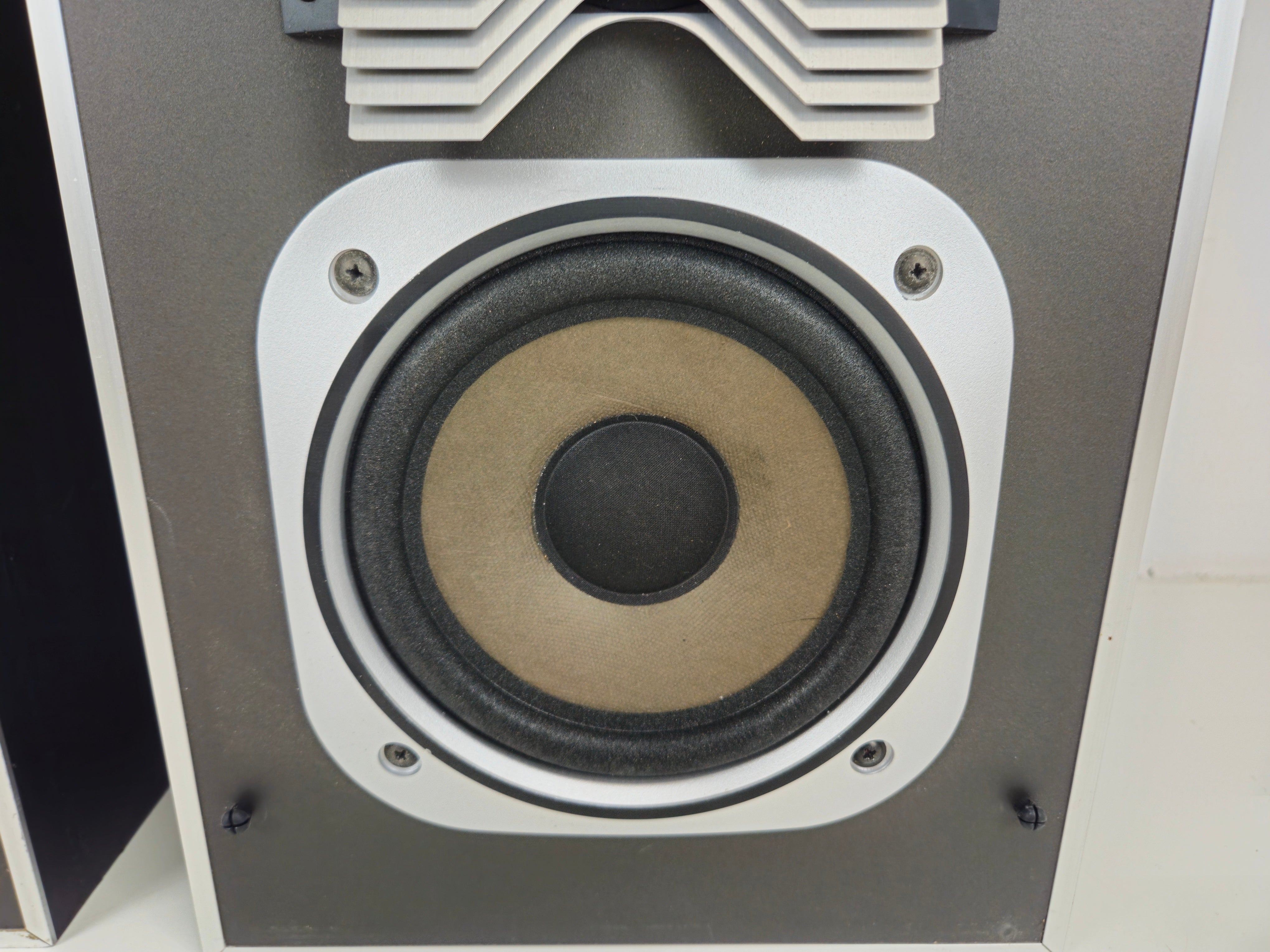 Jamo - D1 - Passieve boekenplankspeaker - Opnieuw gefoamd