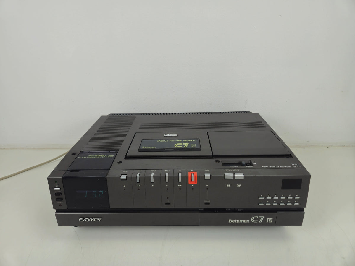 Sony - SL-C7E - Betamax - Video Cassette Recorder - Serviced