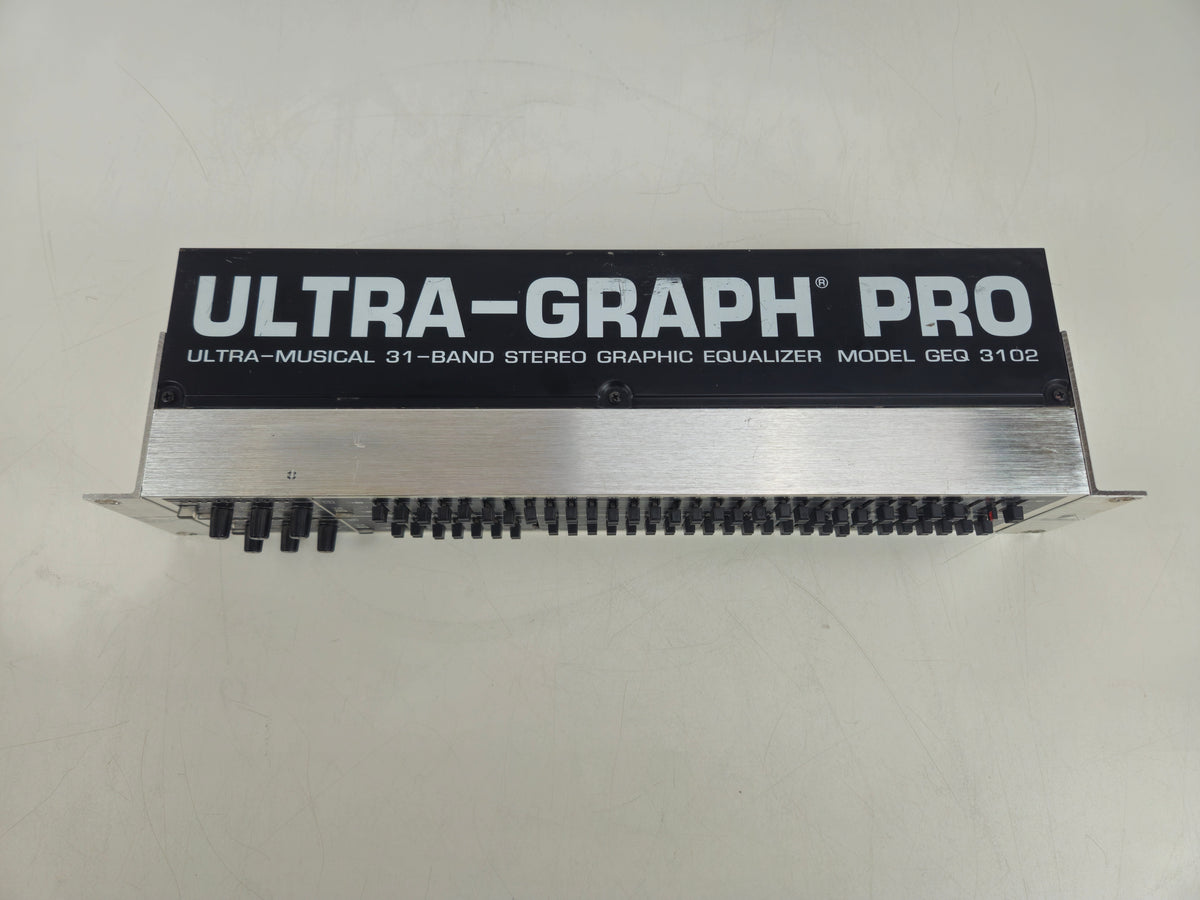 Behringer - GEQ 3102 - Ultra-Musical 31-Band Stereo Graphic Equalizer