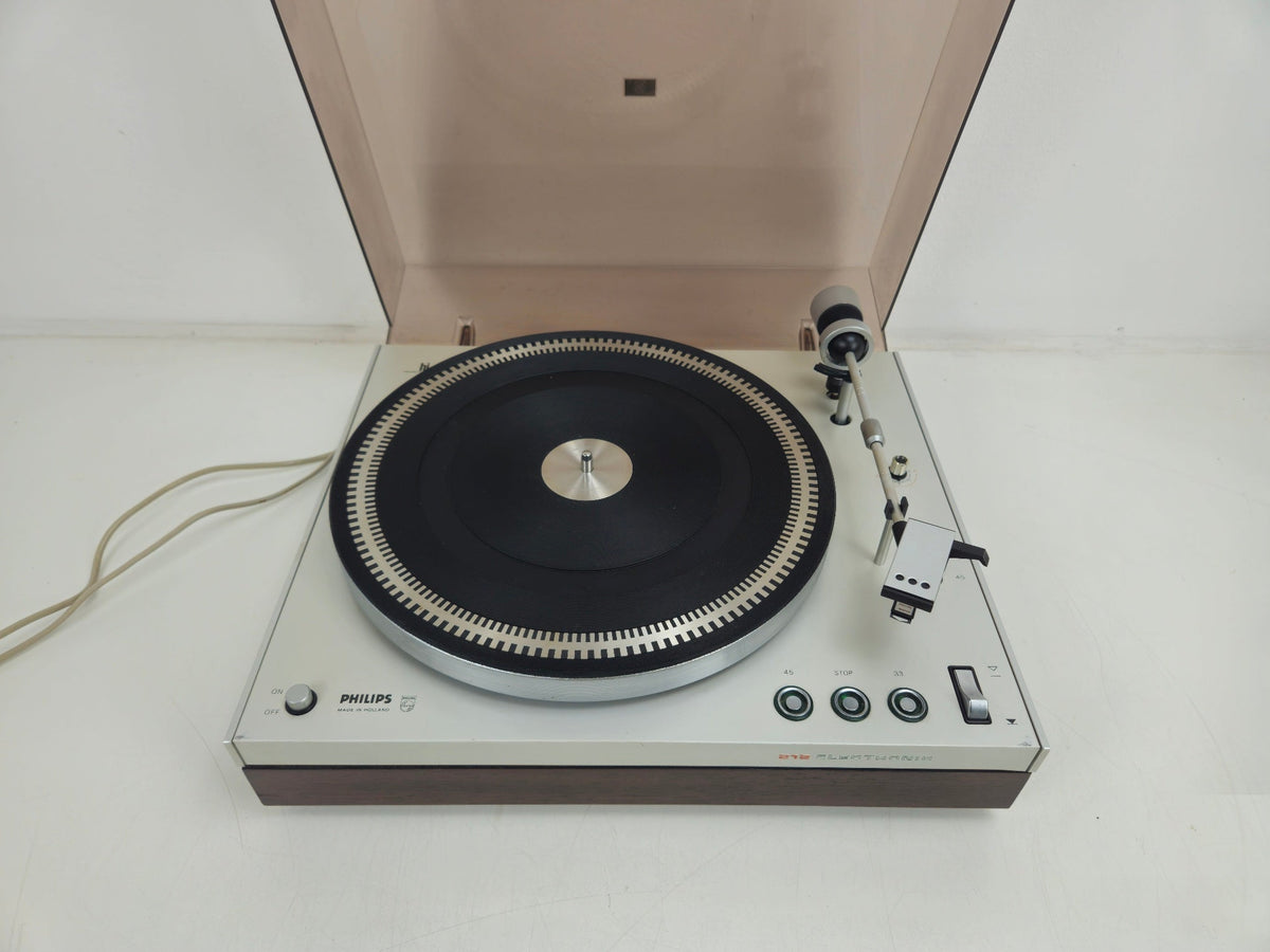 Philips - 212 -  Sprung Chassis Belt-Drive Turntable GP400 - New belt