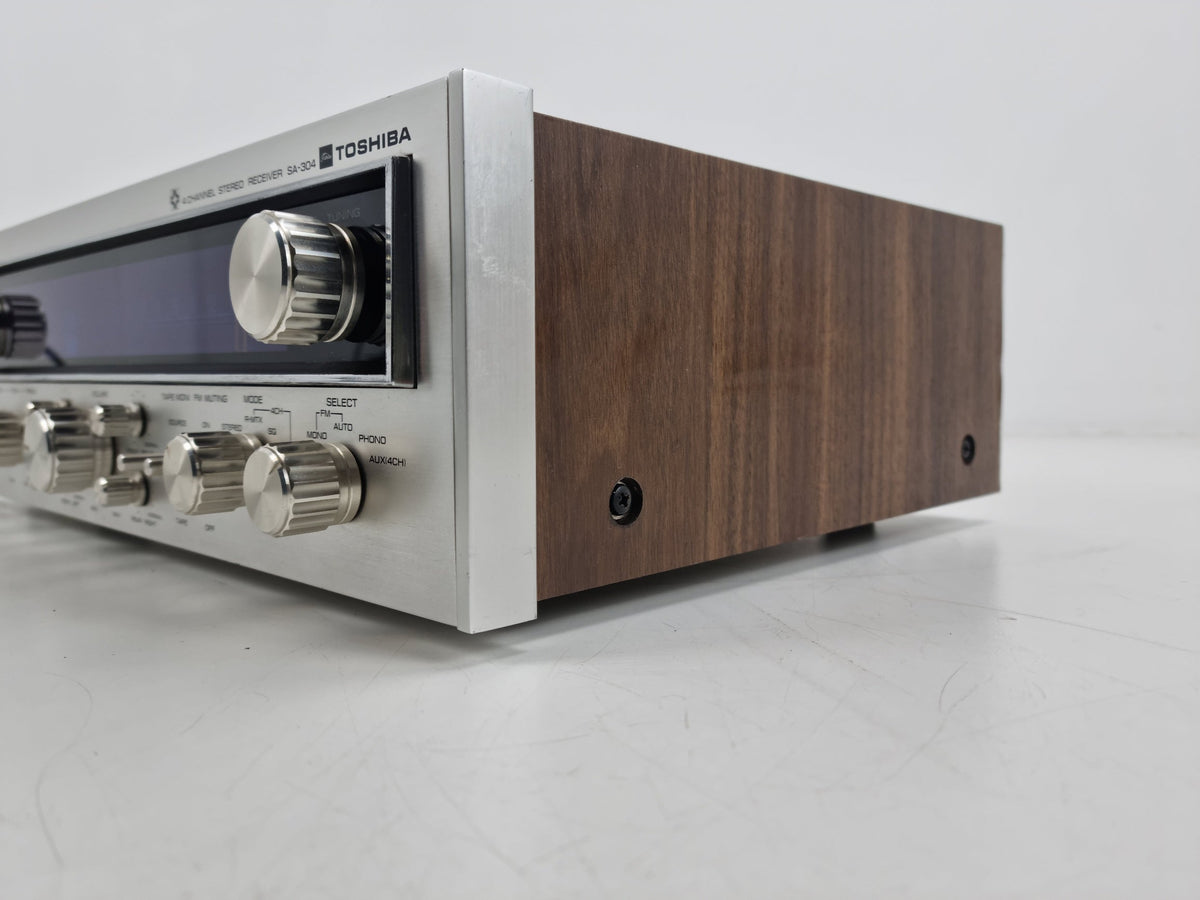 Toshiba SA-304 - Vierkanaals AM/FM-ontvanger - Gereinigd en gesmeerd