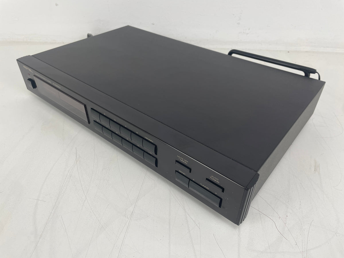 Rotel - RT935AX - AM/FM Stereo Tuner