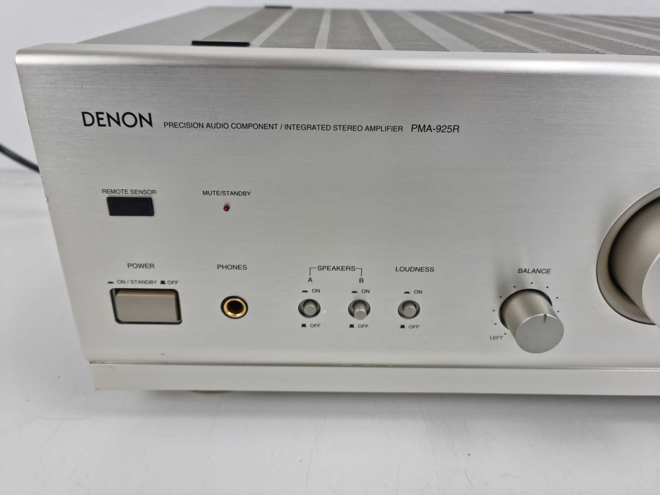 Denon PMA-925R Integrated Stereo Amplifier - With remote control - In beautiful condition