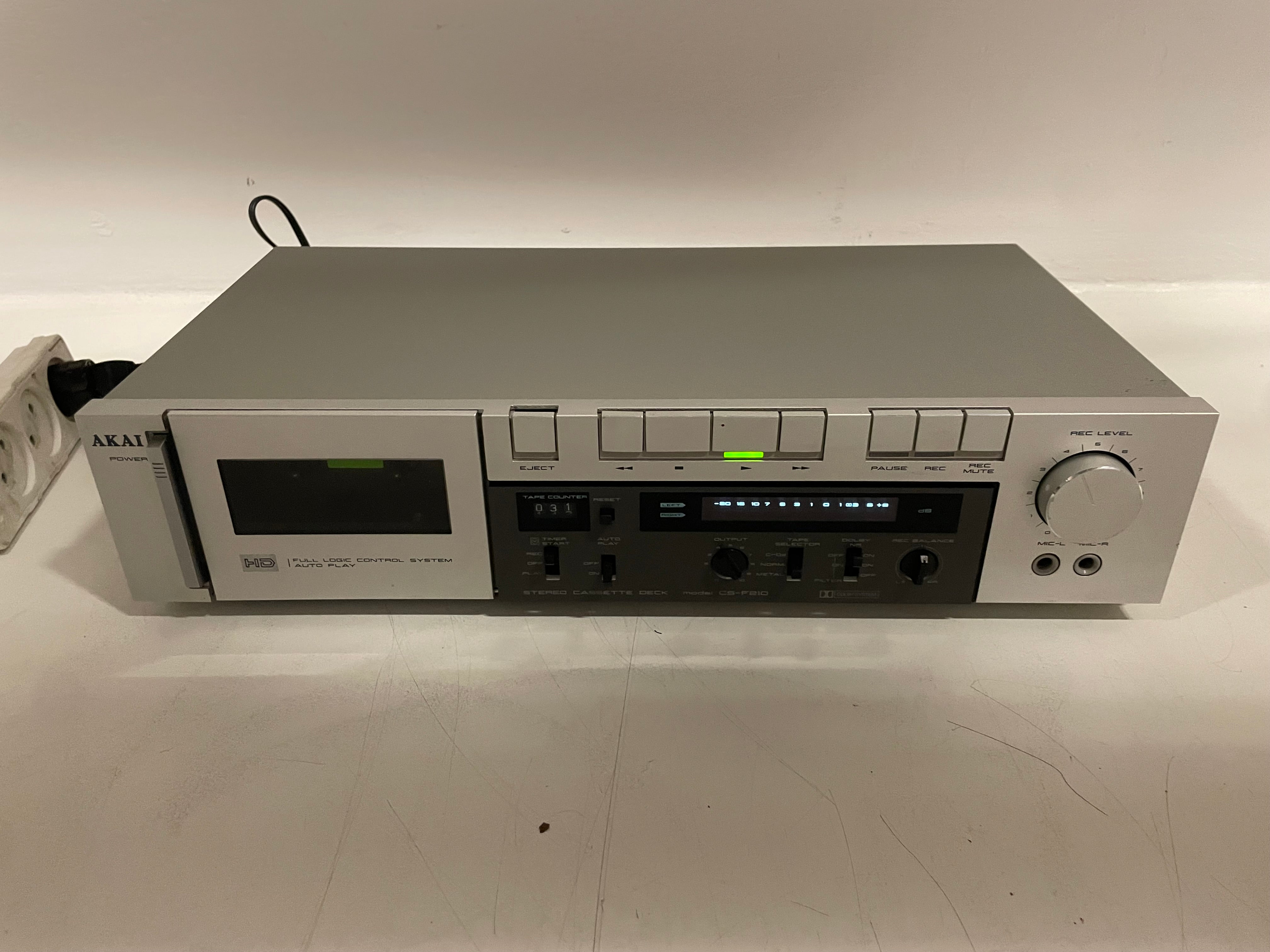 Akai - CS-F210 - Stereo Cassettedeck - 2-Kops - Auto Play