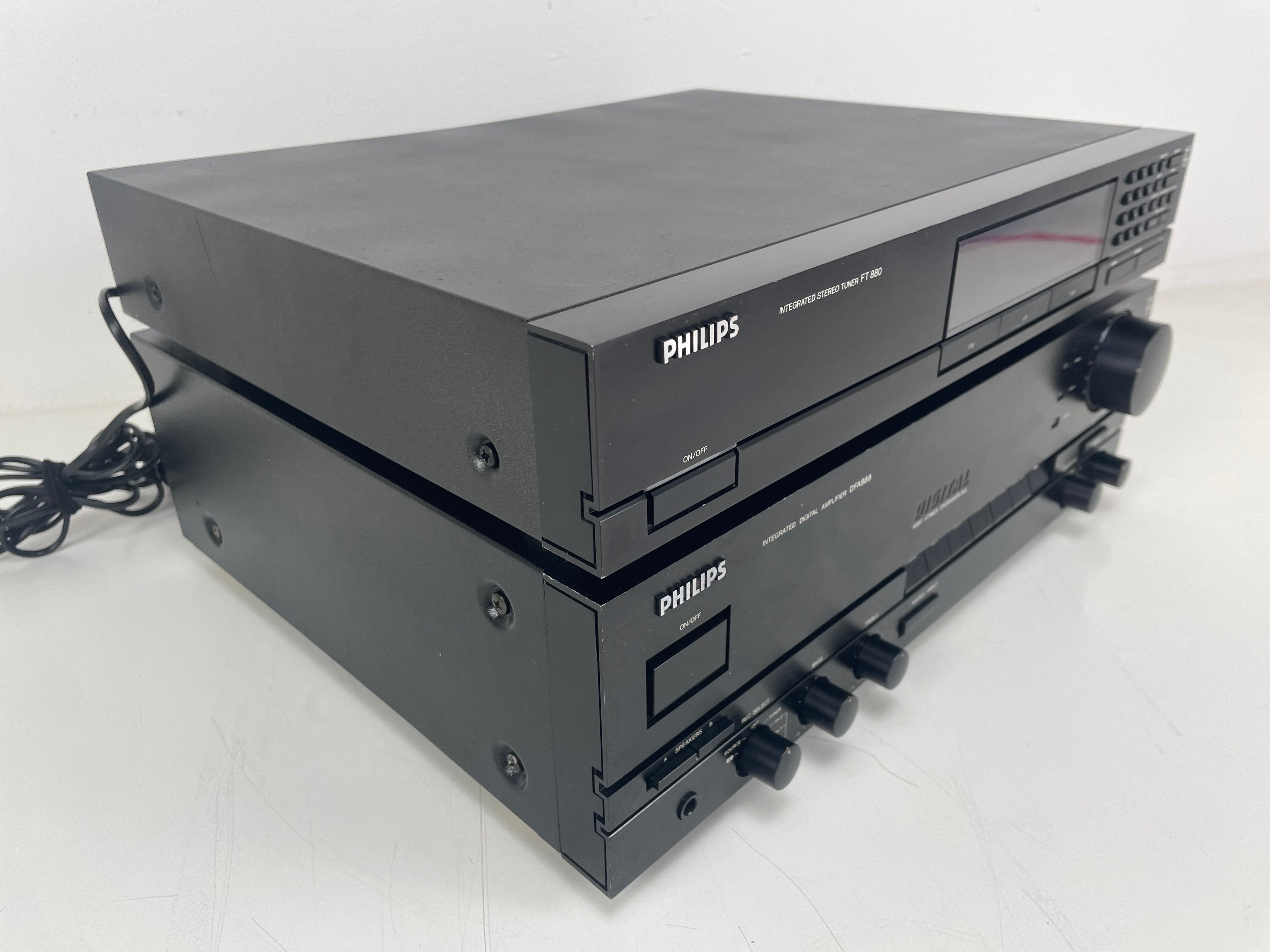 Philips - FT880 / DFA88 - Amplifier + Tuner Set