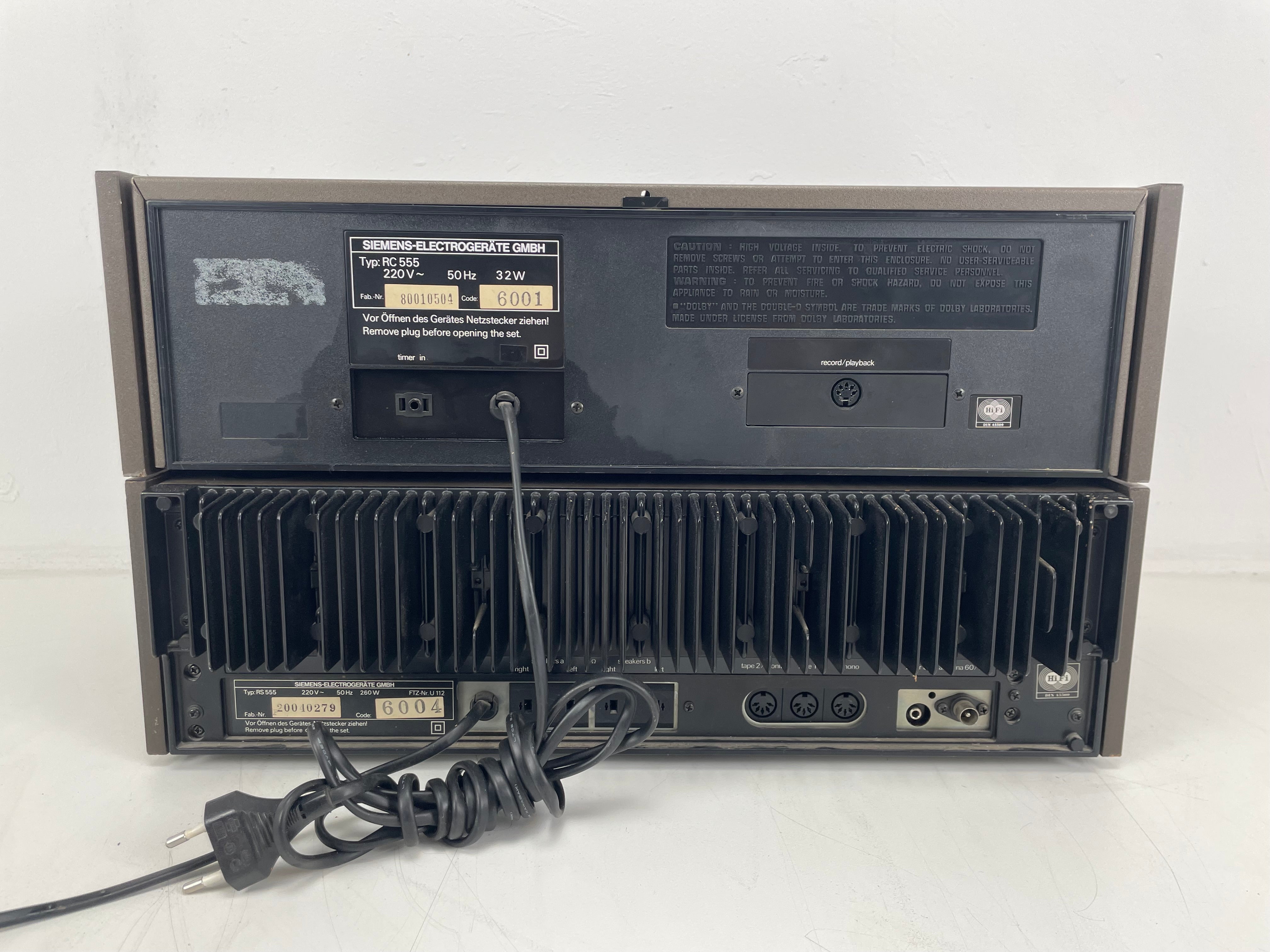 Siemens - RS555/RC555 - Digitale synthesizer (FM/AM-ontvanger) / Elektronisch (cassettedeck)
