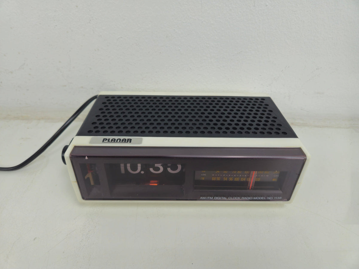 Planar - Model 1138 - AM/FM Digital Clock Radio - In Box