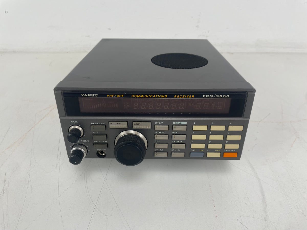 Yaesu - FRG-9600 - VHF/UHF Communications Receiver - Inc. Manual/Adapter