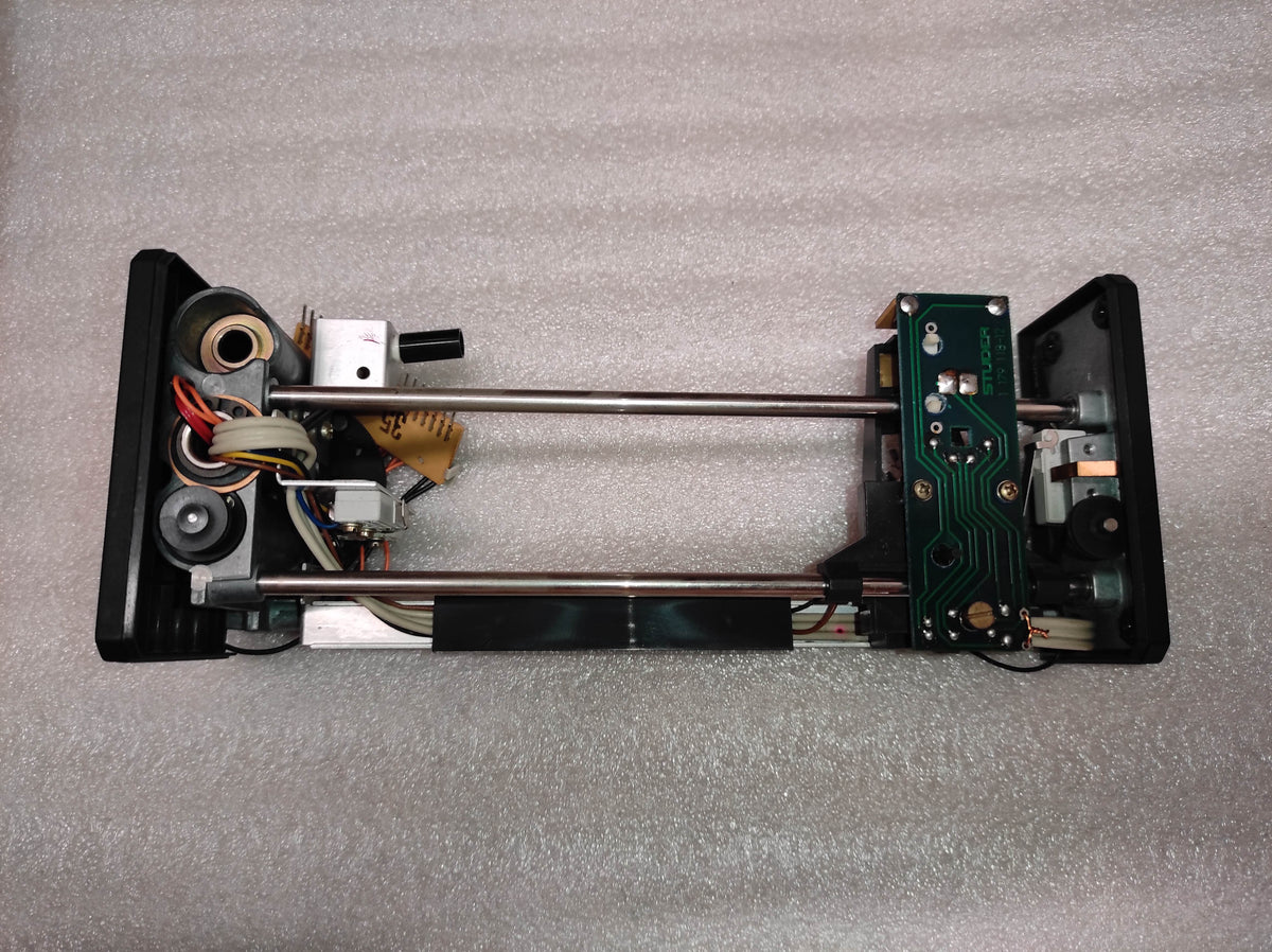 Revox B795 LINETRACK tonearm