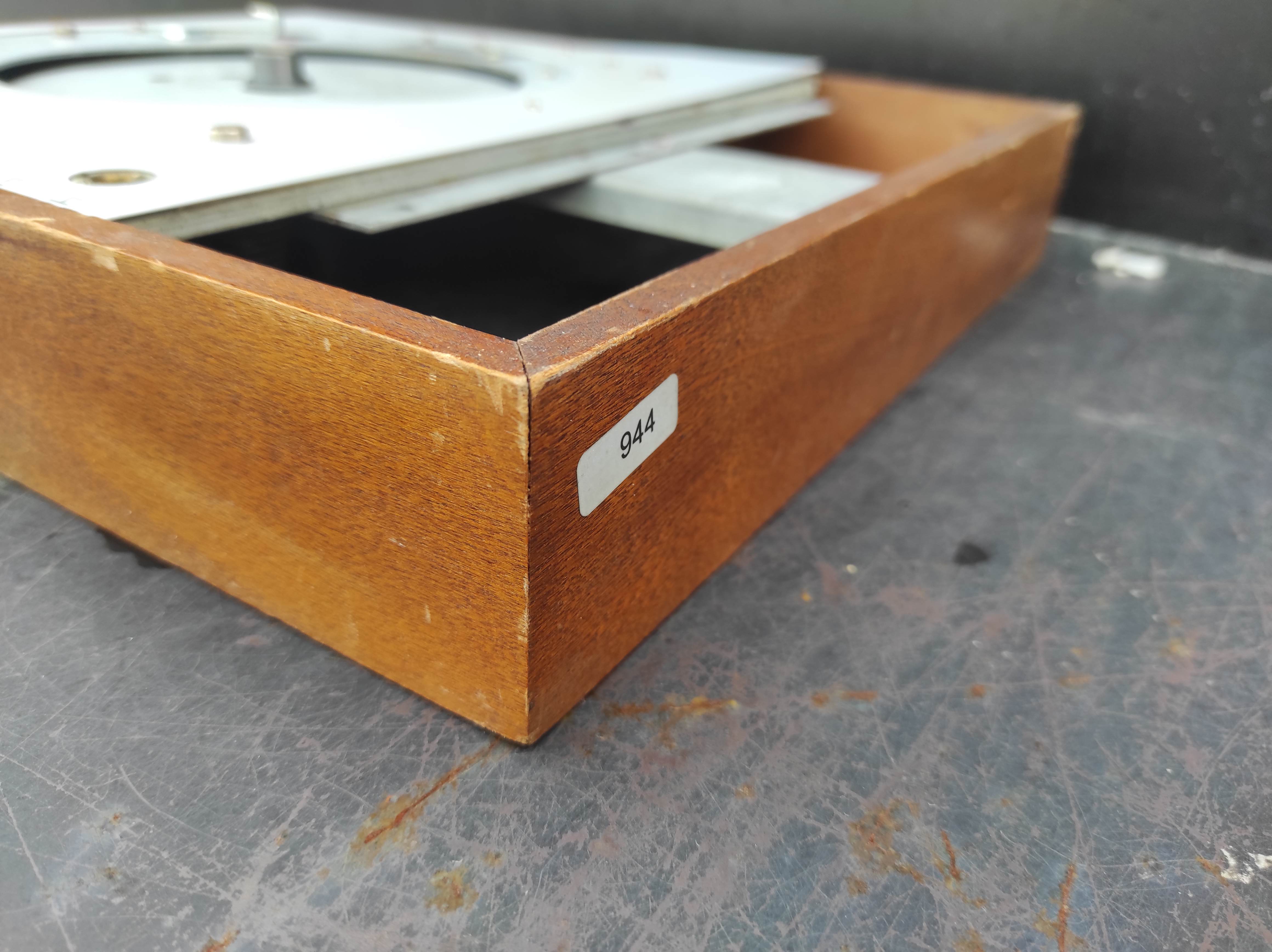THORENS TD-150 MKII houten behuizing met frontplaat gebruikt