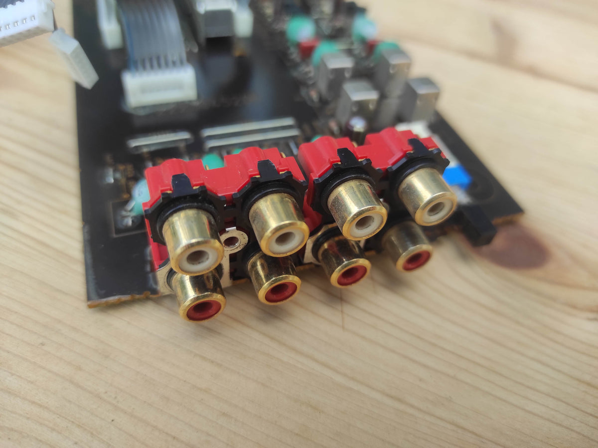 Denon - PMA-1500R RCA DVD TUNER CD PHONO aansluitingen terminals