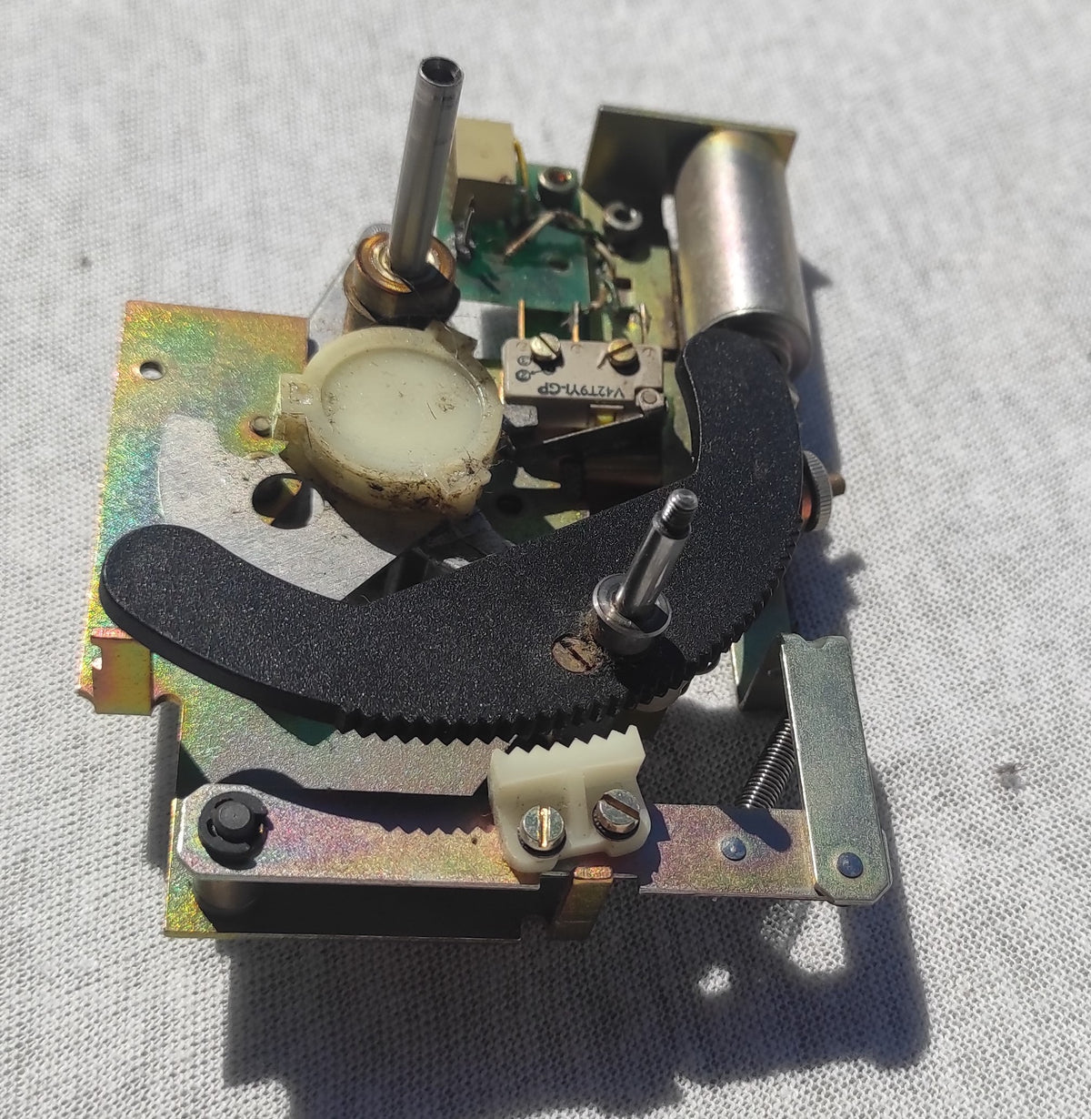 Studer ReVox B67 tape tension right PCB not tested, damaged