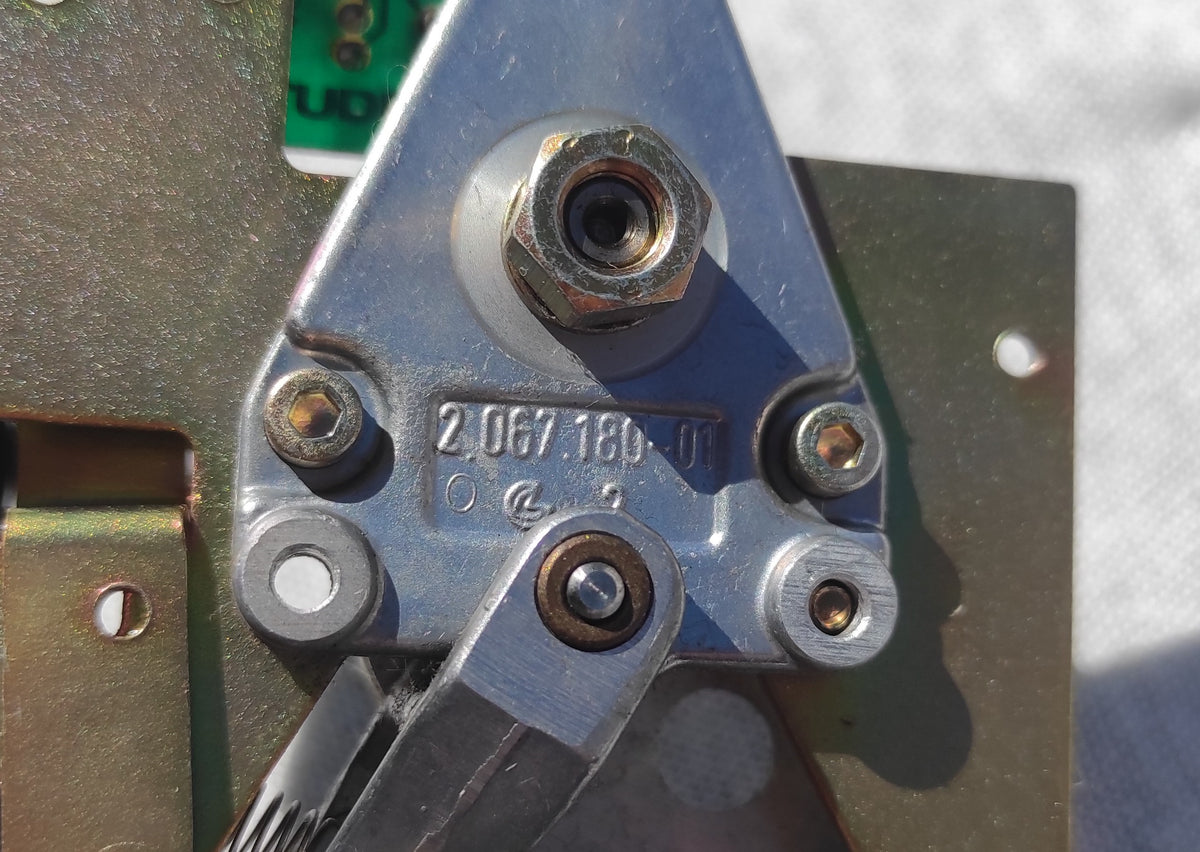 Studer ReVox B67 tape tension right PCB not tested, damaged