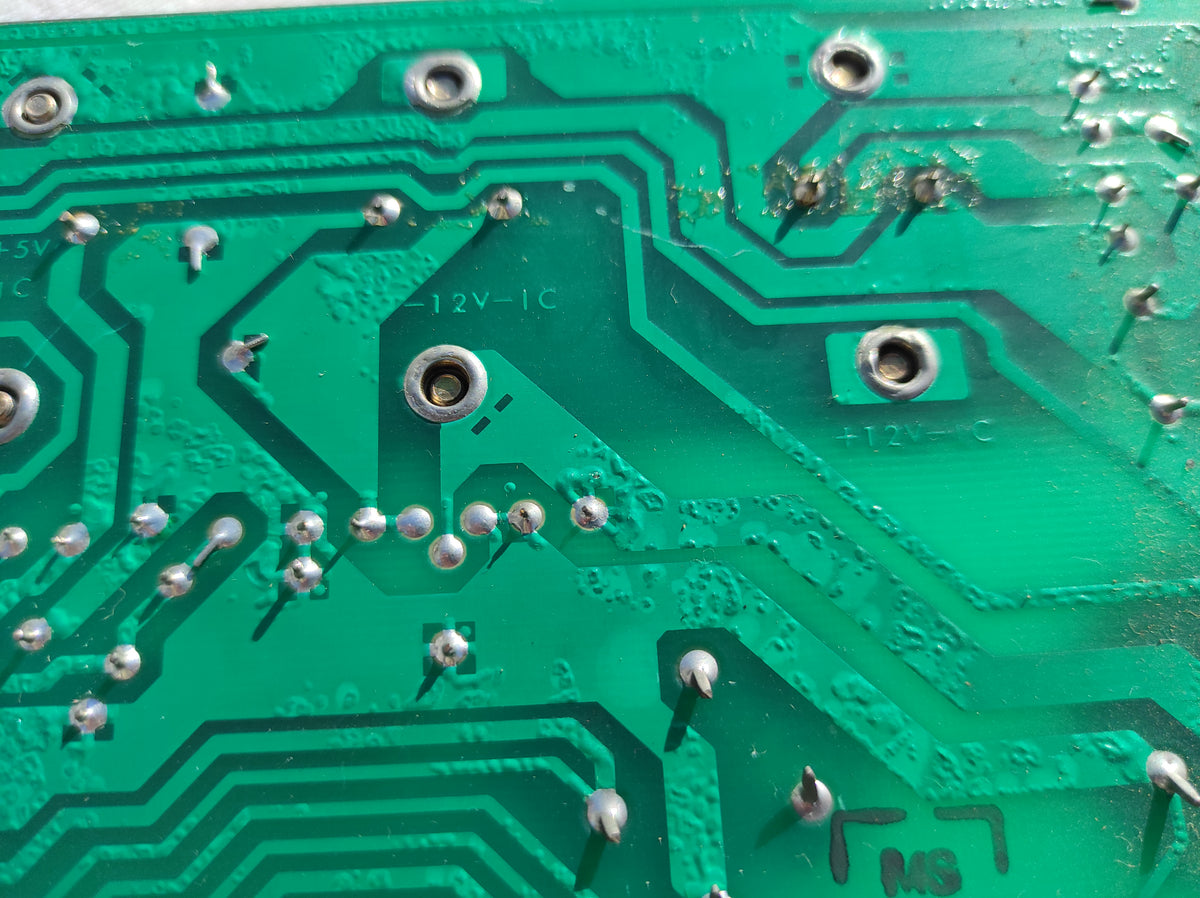 Studer ReVox B67 1.167.746-11 voeding printplaat niet getest, sporen van corrosie #1