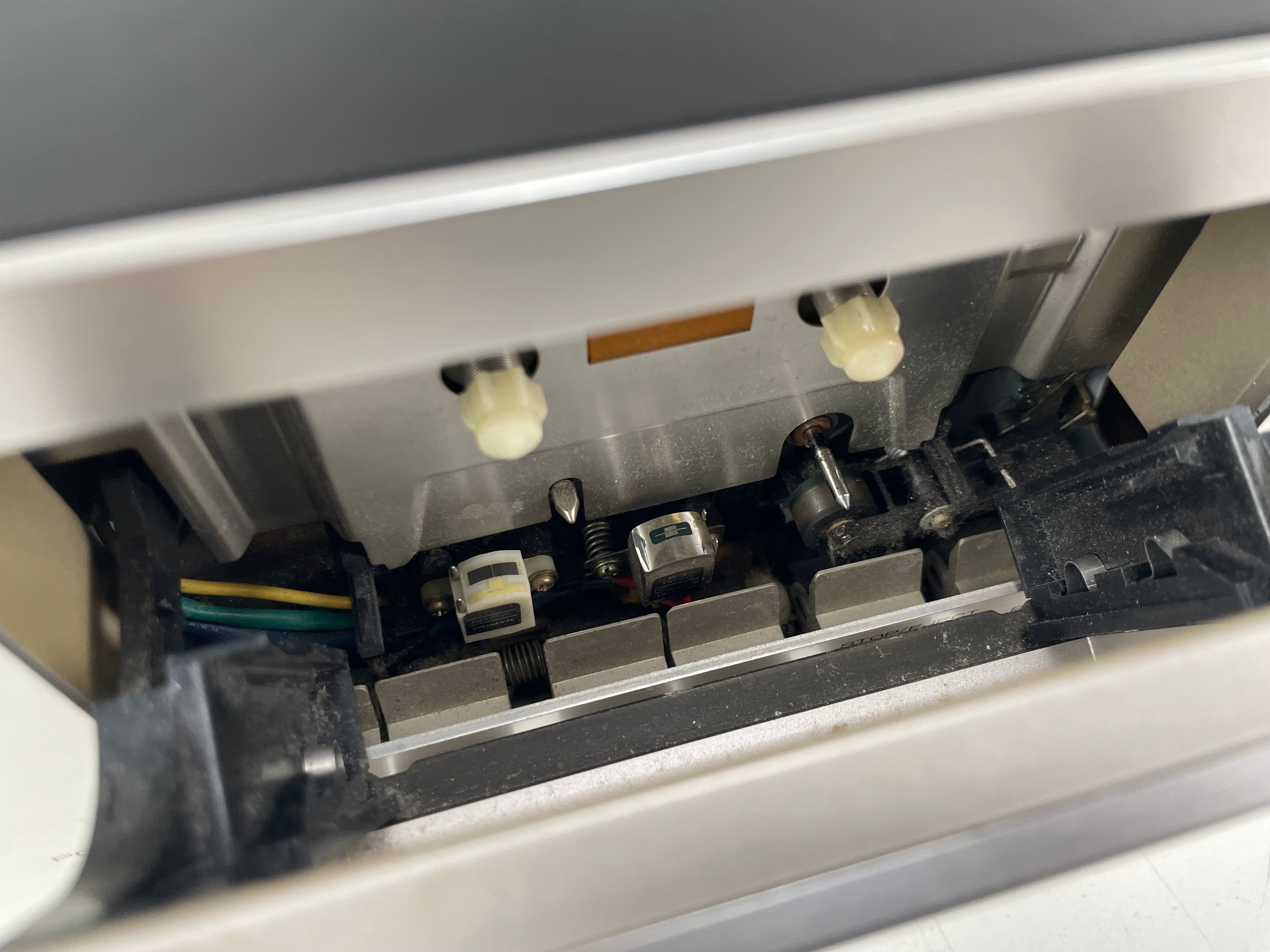Pioneer - CT-506 - Stereo Cassettedeck - 2-Kops - Gereviseerd (Gerepareerd/Nieuwe Snaren)