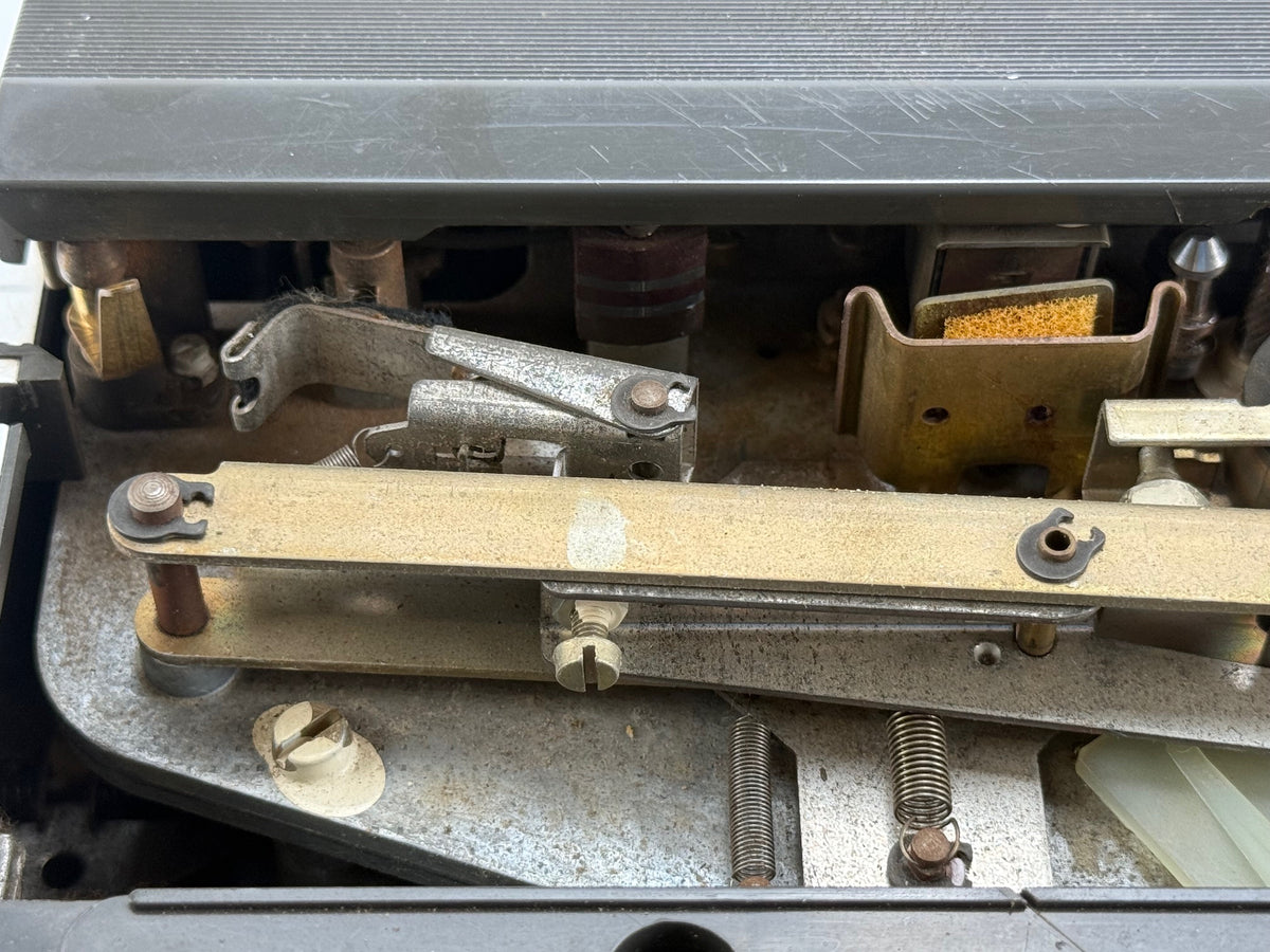 SABA TG-543 Stereo 1/4" 18CM Cassettedeck - Wordt verkocht zoals hij is