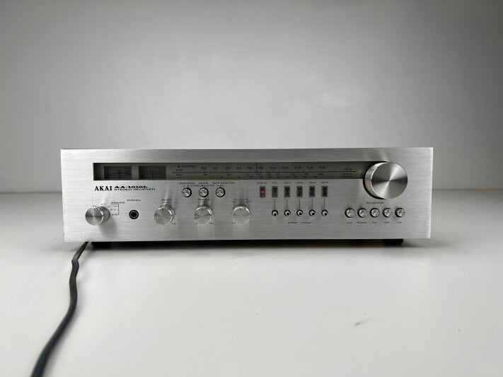 Akai AA-1010L - Stereo vintage Receiver