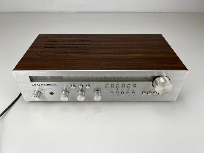 Akai AA-1010L - Stereo vintage Receiver