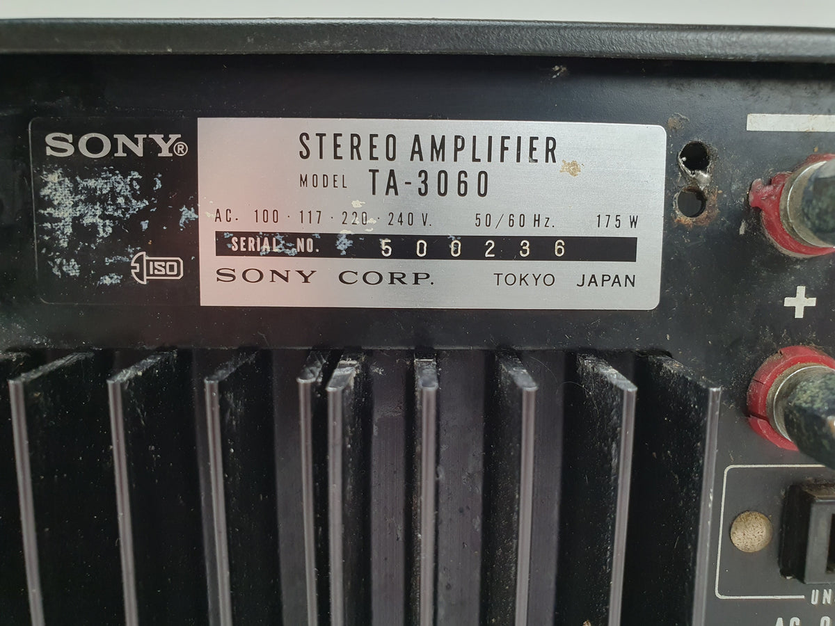 Sony 3060  Amplifier (fully serviced) - 4300  Pre-amplifier - Nice set