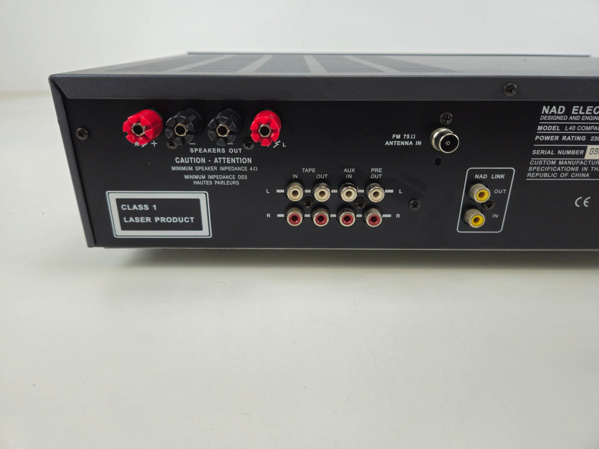 NAD - L40 - Compact Disc Receiver - Met afstandsbediening en handleiding
