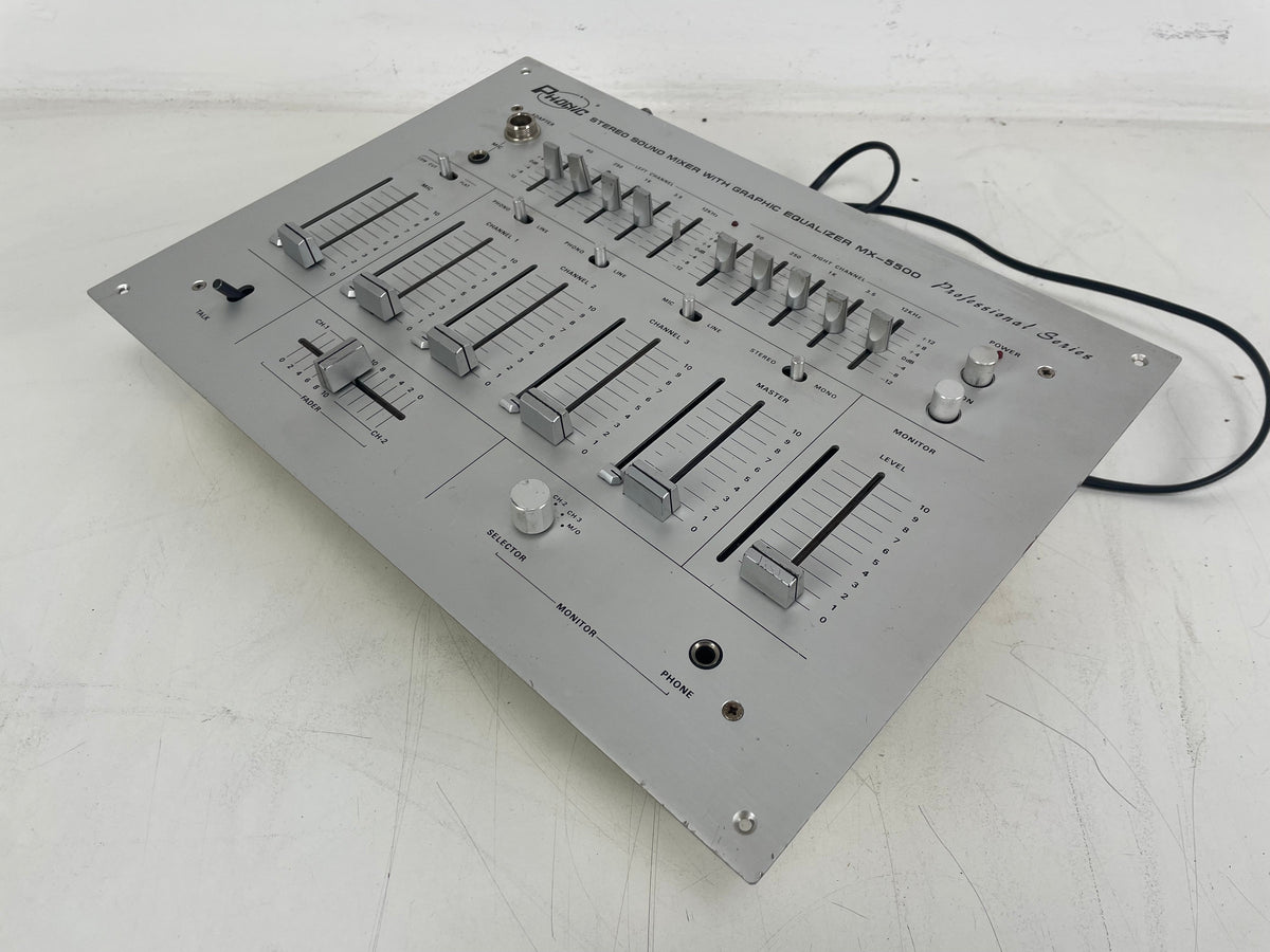 Phoenic - MX-5500 - Stereo Mixer With Equalizer - As is